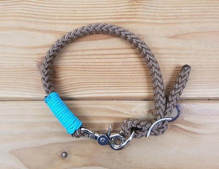 Hondenhalsband met afwerking